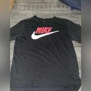 Nike Men's Black Tee with Red and White Logo, Medium, P2P 21